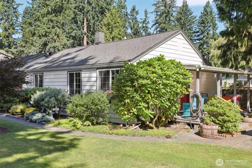 Property photo for 16004 74th Avenue Ne, Kenmore photo 32
