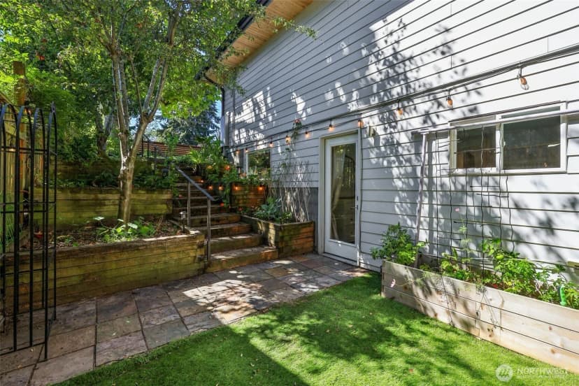 Property photo for 8100 8th Avenue Sw, Seattle photo 25