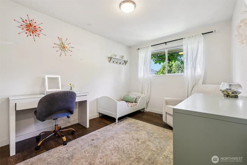 Property photo for 8100 8th Avenue Sw, Seattle photo 13