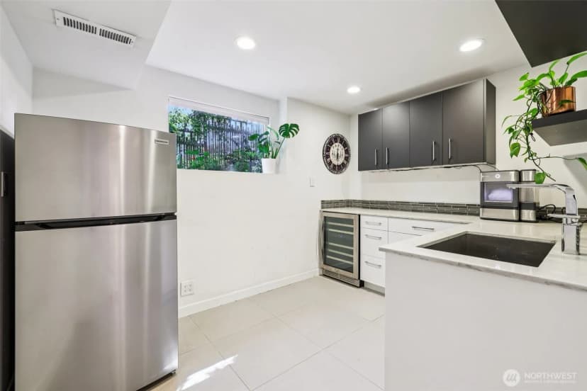 Property photo for 8100 8th Avenue Sw, Seattle photo 15