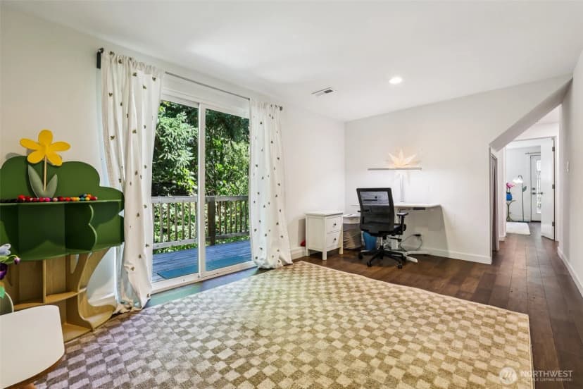 Property photo for 8100 8th Avenue Sw, Seattle photo 16