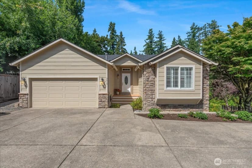 Property photo for 3015 Nw Vanguard Place, Camas
