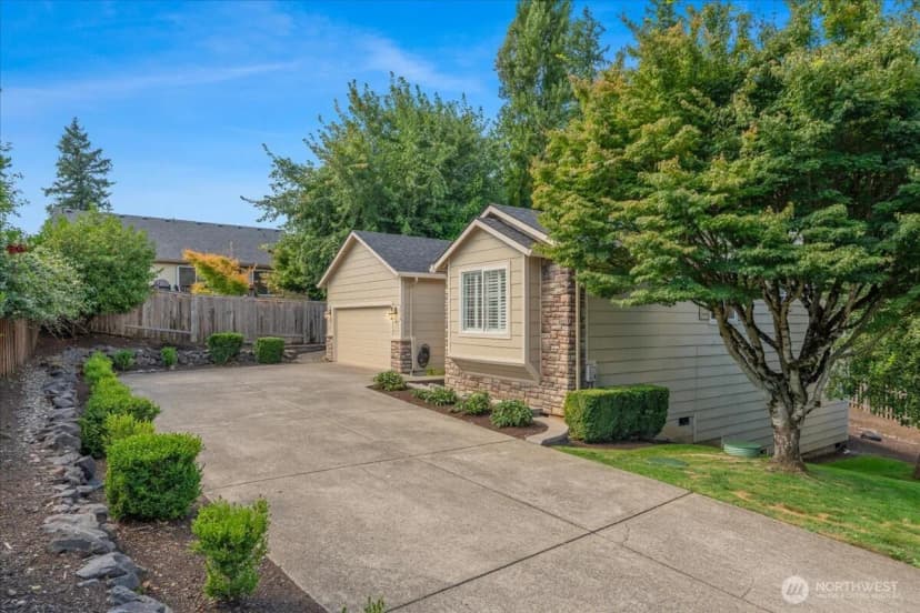 Property photo for 3015 Nw Vanguard Place, Camas photo 2