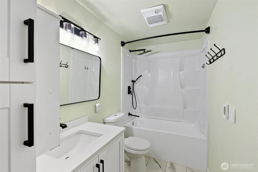 Property photo for 3888 Brook Lane Nw, Bremerton photo 18