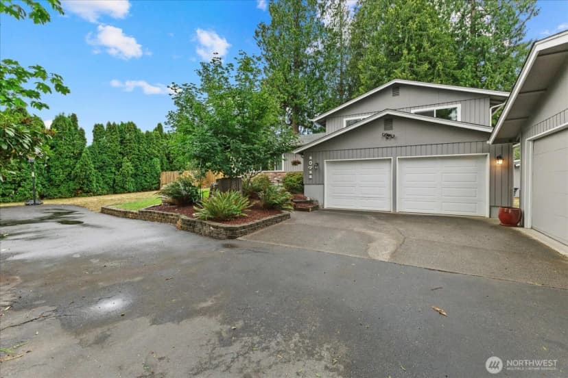 Property photo for 10711 62nd Avenue E, Puyallup photo 2