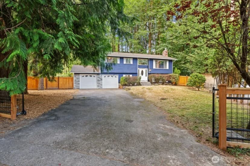 Property photo for 15718 173rd Avenue Ne, Woodinville photo 3