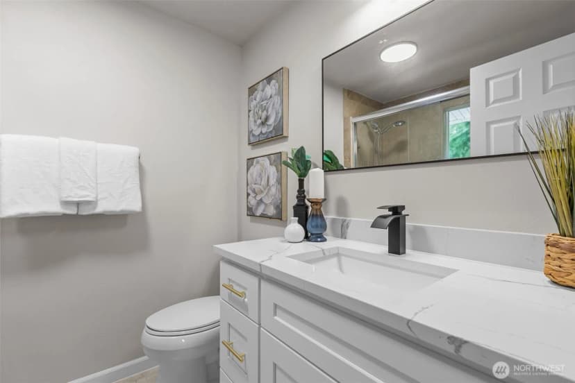 Property photo for 2513 Vashon Court Ne, Renton photo 16