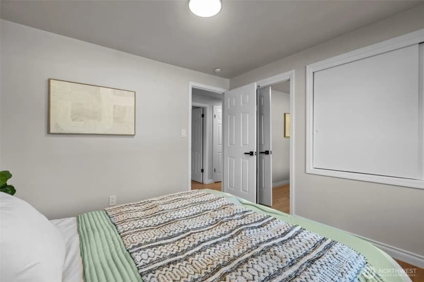 Property photo for 2513 Vashon Court Ne, Renton photo 22