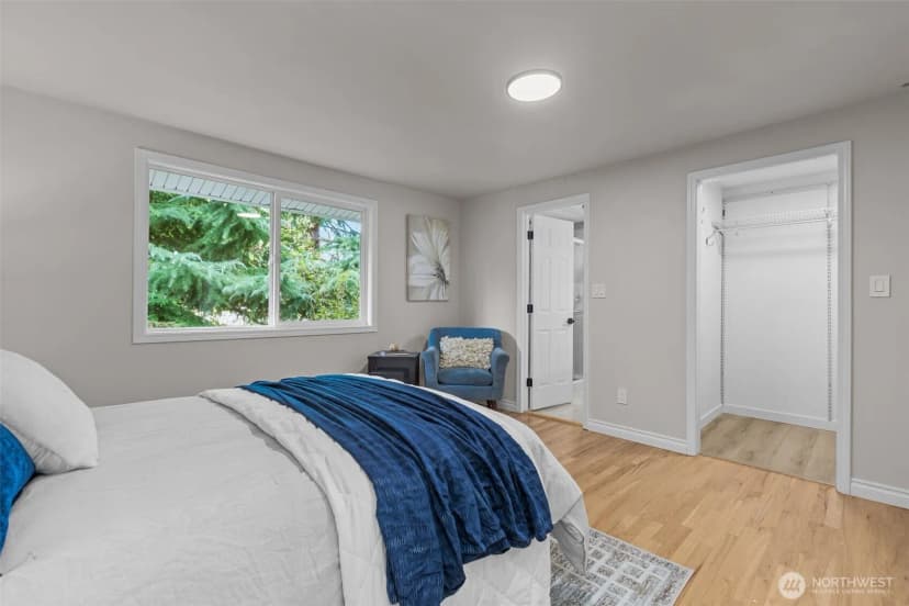 Property photo for 2513 Vashon Court Ne, Renton photo 13