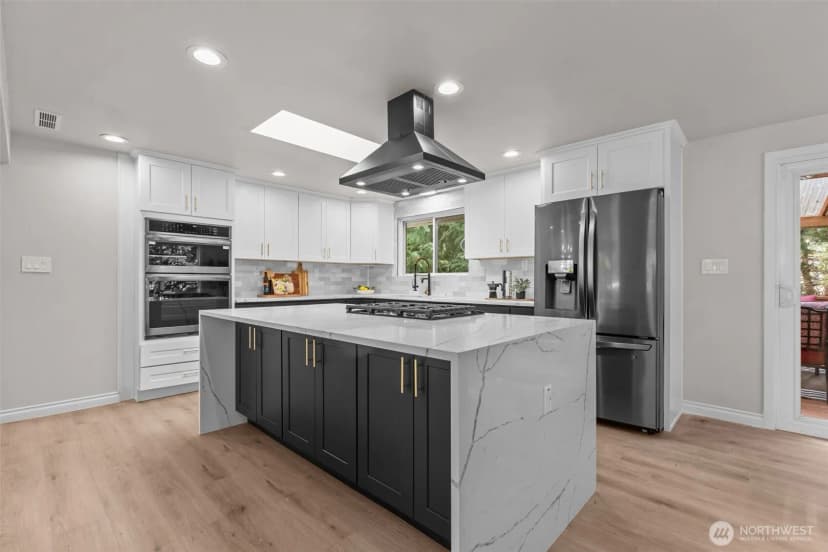 Property photo for 2513 Vashon Court Ne, Renton photo 11