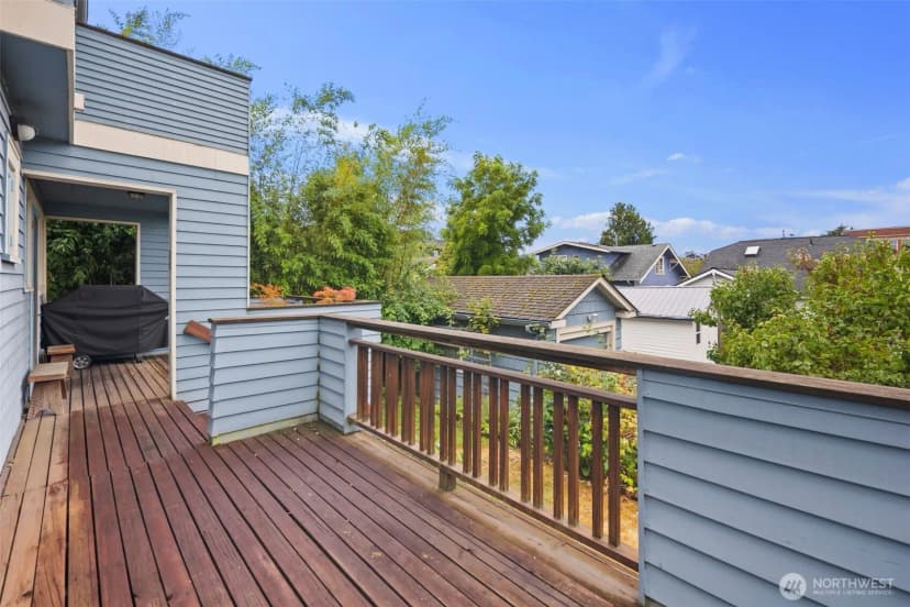 Property photo for 4321 Densmore Avenue N, Seattle photo 32