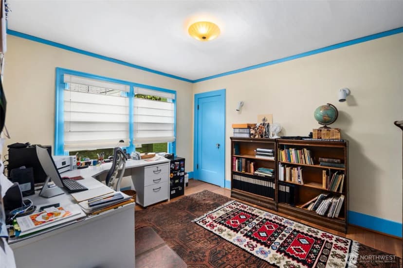 Property photo for 4321 Densmore Avenue N, Seattle photo 17