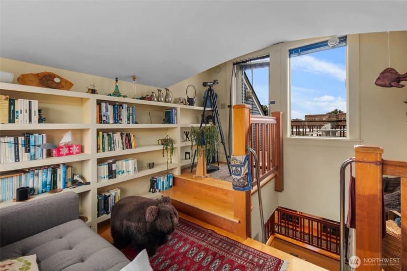 Property photo for 4321 Densmore Avenue N, Seattle photo 29