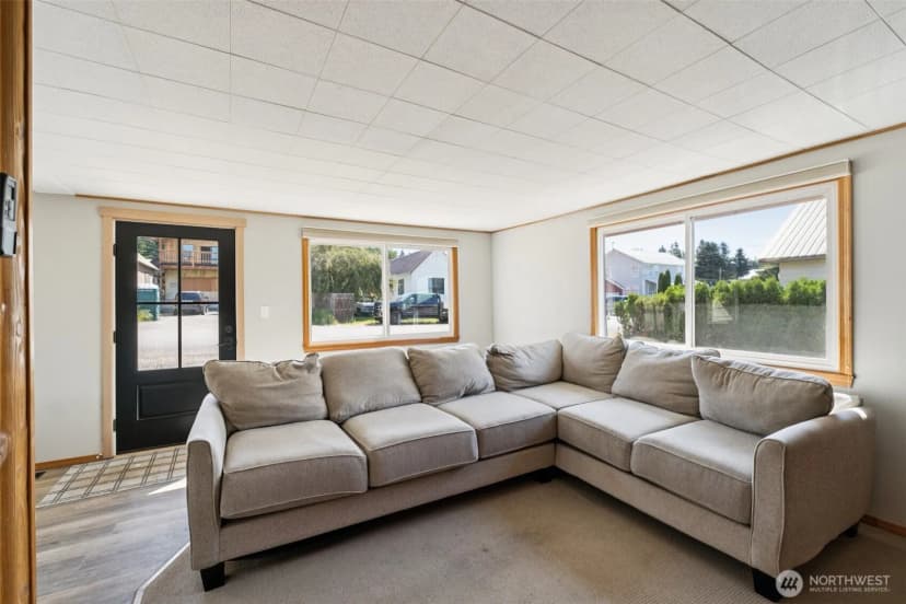 Property photo for 420 3rd Street, Ronald photo 14