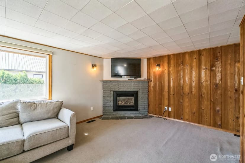 Property photo for 420 3rd Street, Ronald photo 17