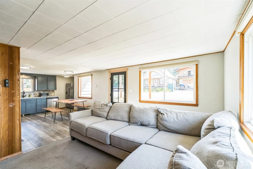 Property photo for 420 3rd Street, Ronald photo 15