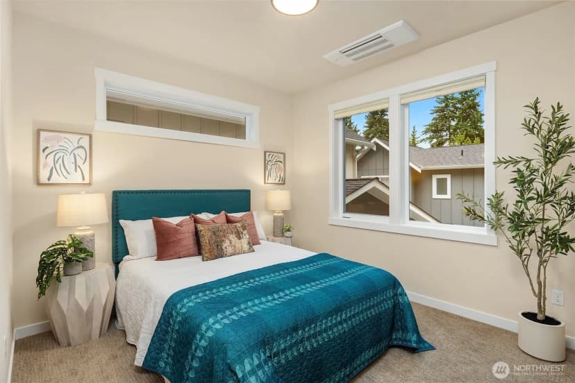 Property photo for 11524 38th Avenue Ne #a, Seattle photo 15