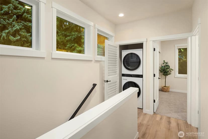 Property photo for 11524 38th Avenue Ne #a, Seattle photo 19