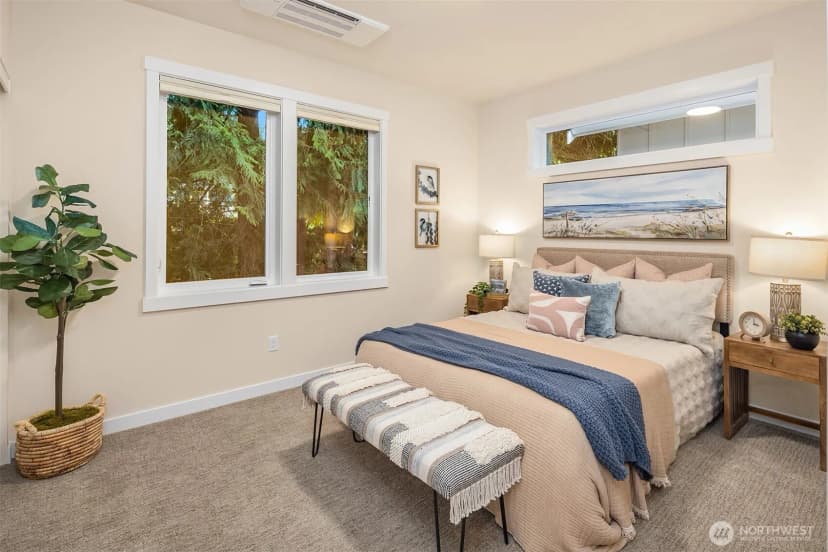 Property photo for 11524 38th Avenue Ne #a, Seattle photo 13