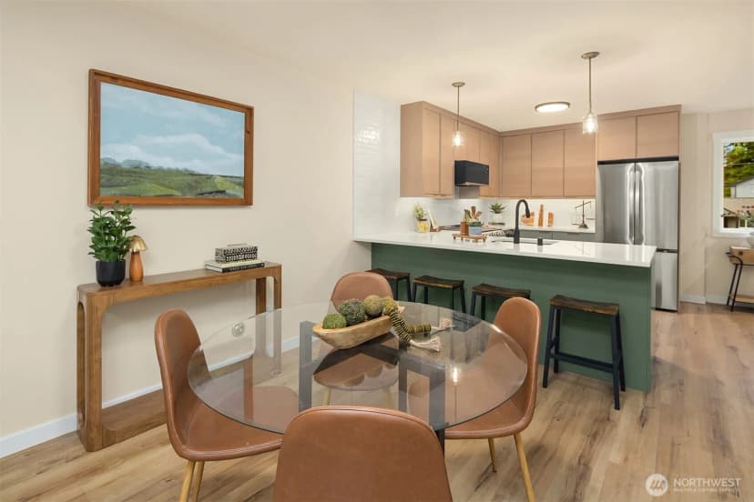 Property photo for 11524 38th Avenue Ne #a, Seattle photo 12