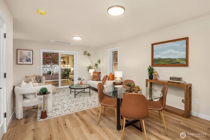Property photo for 11524 38th Avenue Ne #a, Seattle photo 6