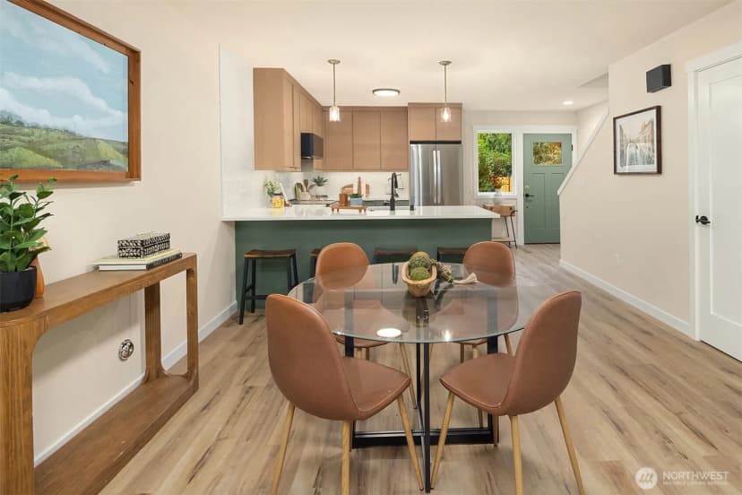Property photo for 11524 38th Avenue Ne #a, Seattle photo 11