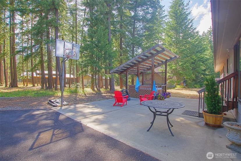 Property photo for 70 Lake Cabins Road, Ronald photo 22