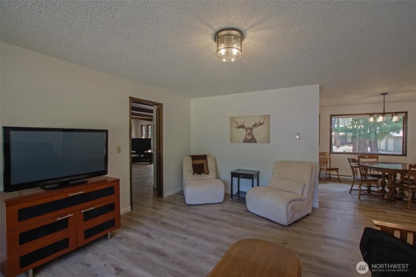 Property photo for 70 Lake Cabins Road, Ronald photo 6
