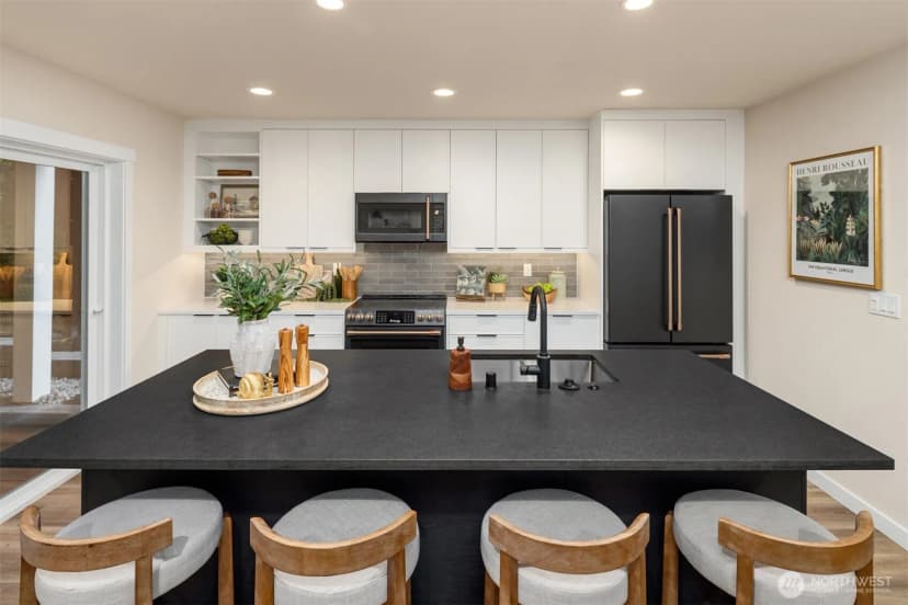 Property photo for 11524 38th Avenue Ne, Seattle photo 15
