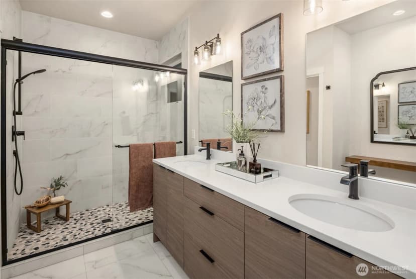 Property photo for 11524 38th Avenue Ne, Seattle photo 21