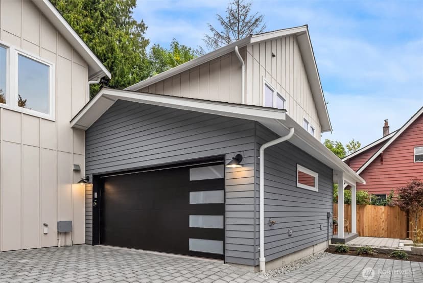 Property photo for 11524 38th Avenue Ne, Seattle photo 29