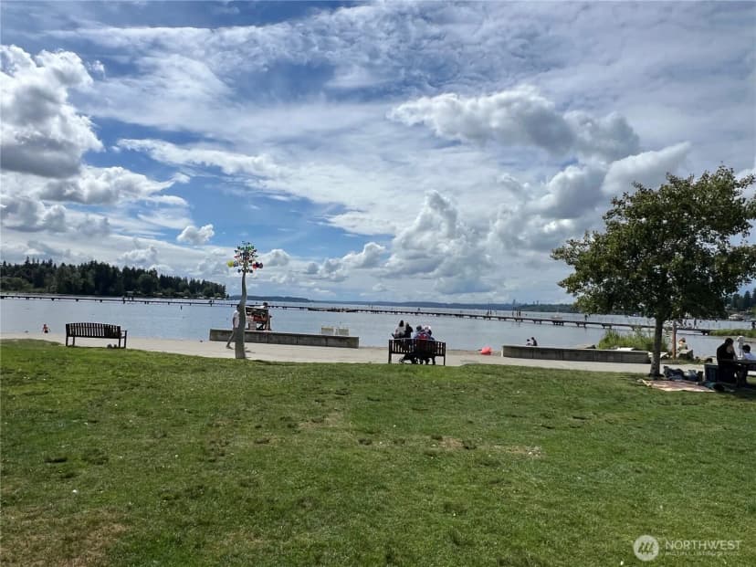 Property photo for 9206 Ne 126th Place, Kirkland photo 34