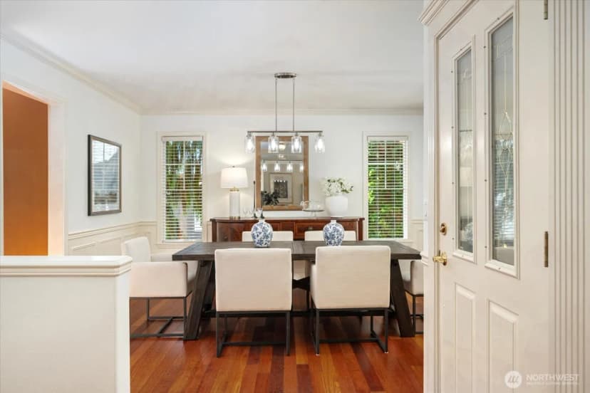 Property photo for 9206 Ne 126th Place, Kirkland photo 4