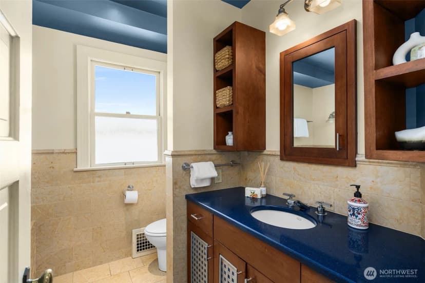 Property photo for 2146 4th Avenue W, Seattle photo 21