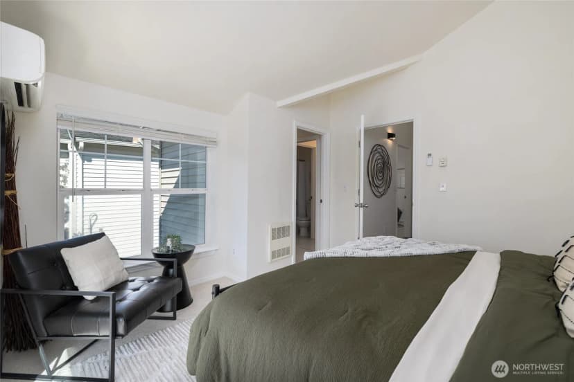 Property photo for 10303 N Evanston Avenue, Seattle photo 16