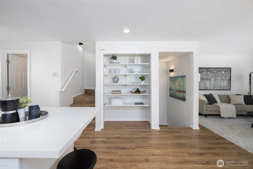 Property photo for 10303 N Evanston Avenue, Seattle photo 12