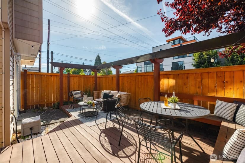 Property photo for 10303 N Evanston Avenue, Seattle photo 24
