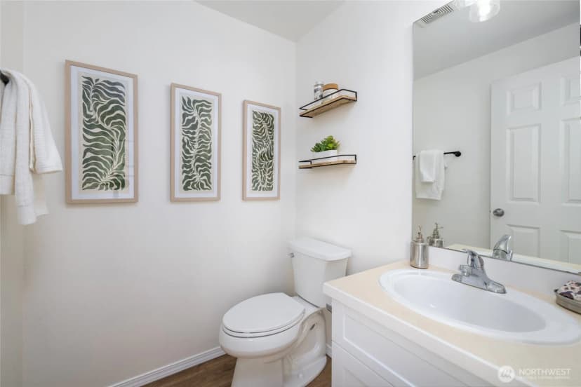 Property photo for 10303 N Evanston Avenue, Seattle photo 13