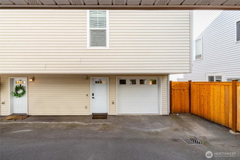 Property photo for 10303 N Evanston Avenue, Seattle photo 29