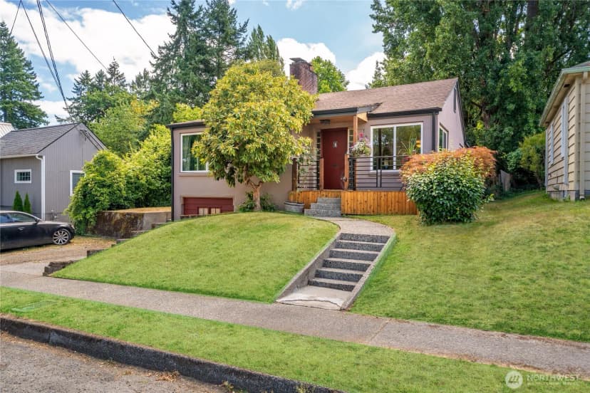 Property photo for 523 17th Avenue Se, Olympia photo 3