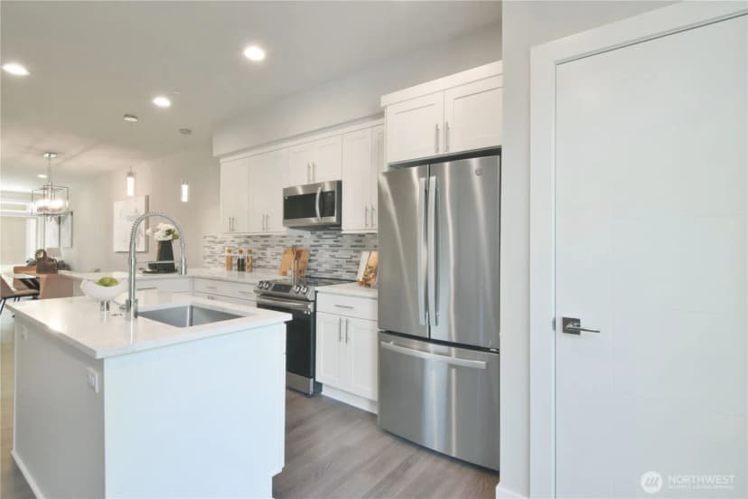 Property photo for 5020 148th Street Sw #e4, Edmonds photo 10
