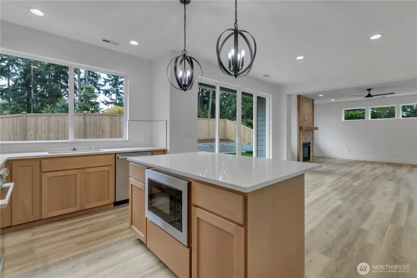 Property photo for 16216 76th Avenue Ct E, Puyallup photo 9