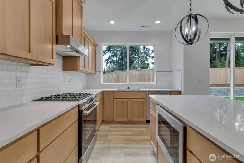 Property photo for 16216 76th Avenue Ct E, Puyallup photo 8