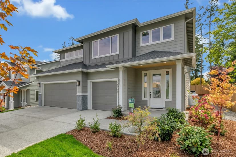 Property photo for 16216 76th Avenue Ct E, Puyallup photo 2