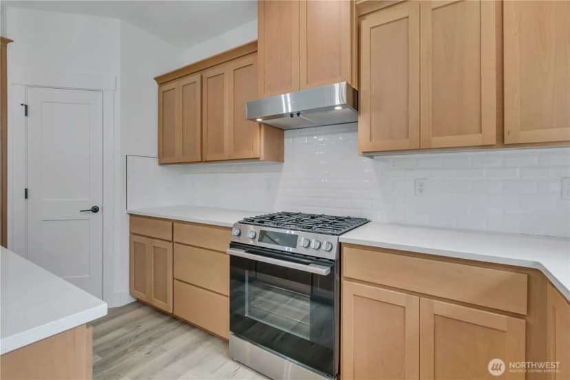 Property photo for 16216 76th Avenue Ct E, Puyallup photo 10