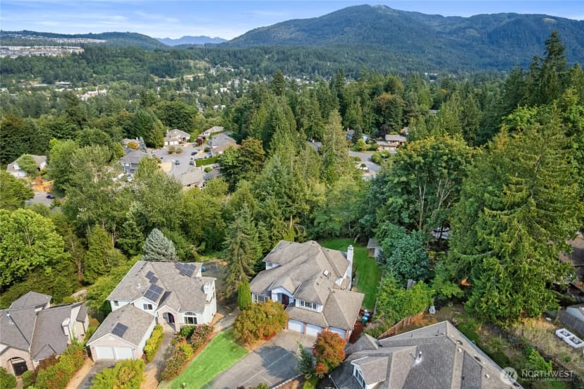 Property photo for 400 Everwood Court Nw, Issaquah photo 39