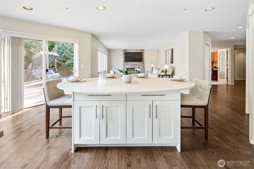 Property photo for 400 Everwood Court Nw, Issaquah photo 14