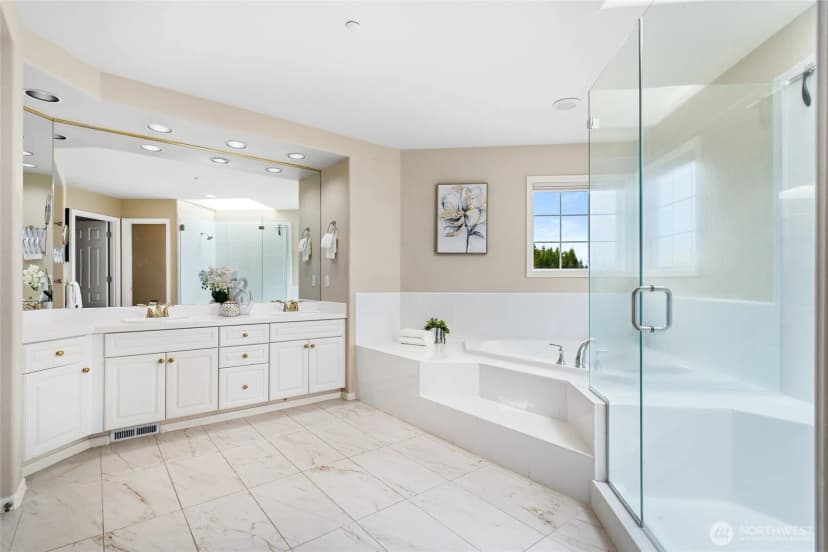 Property photo for 400 Everwood Court Nw, Issaquah photo 25