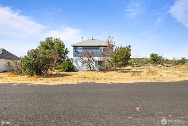 Property photo for 709 E Olive Avenue, Ritzville photo 2