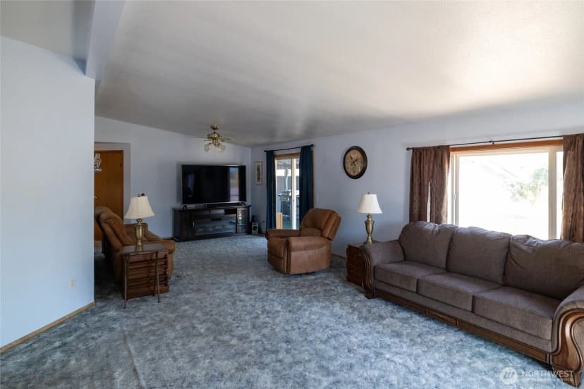 Property photo for 702 Cedar St., Pe Ell photo 16